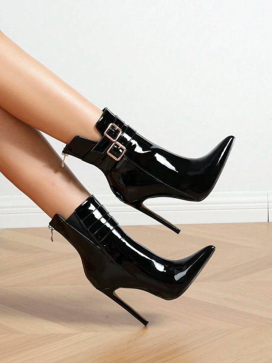 Mariella Heel