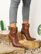 Adriana Heel