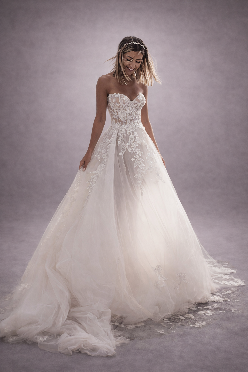 Bella wedding dress